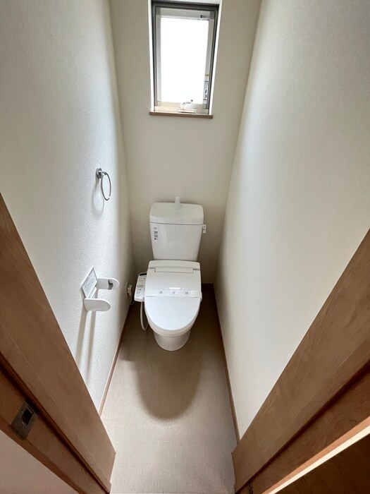 物件内観写真11　(トイレ)