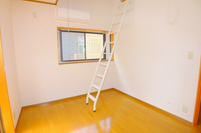 物件内観写真9　(居室)