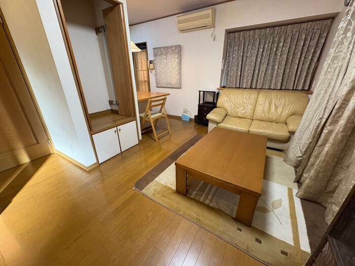 物件内観写真6　(居室)