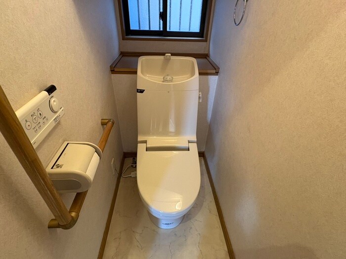 物件内観写真12　(トイレ)