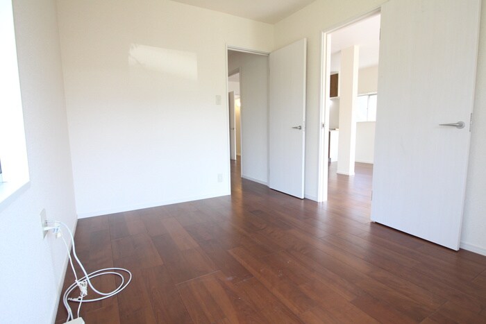 物件内観写真14　(居室)