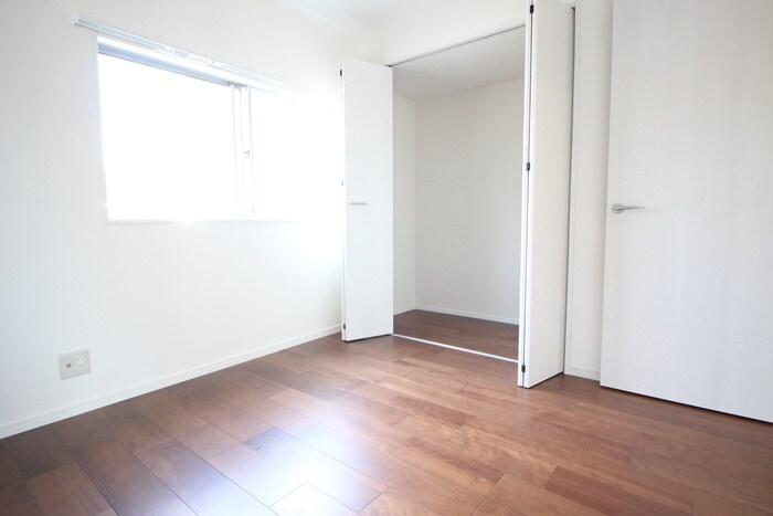 物件内観写真18　(居室)