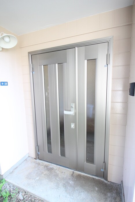 物件内観写真19　(玄関)