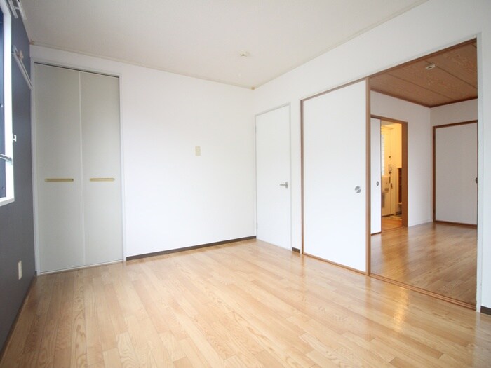 物件内観写真9　(居室)