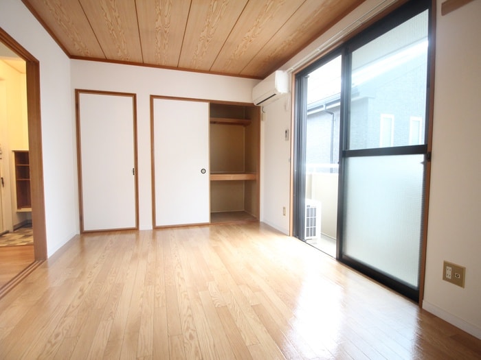 物件内観写真10　(居室)