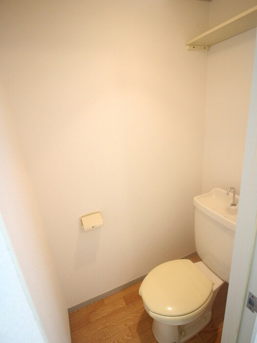 物件内観写真16　(トイレ)