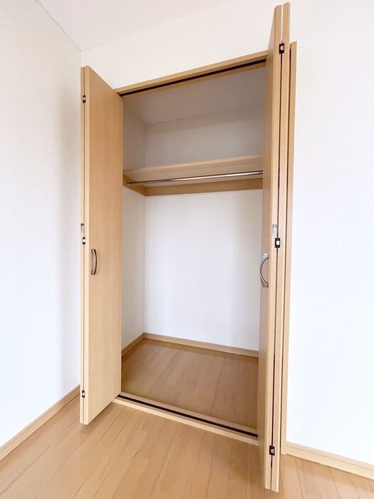 物件内観写真16　(収納)