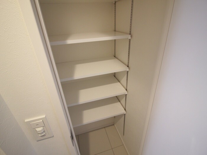 物件内観写真10　(靴箱)