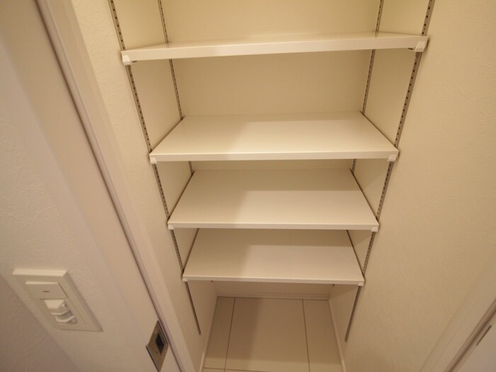 物件内観写真11　(靴箱)