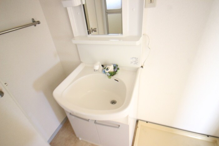物件内観写真11　(洗面)