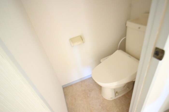 物件内観写真12　(トイレ)