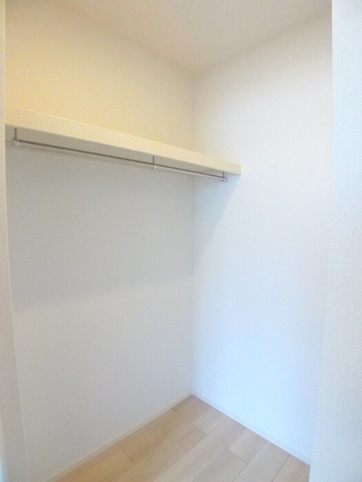物件内観写真11　(収納)