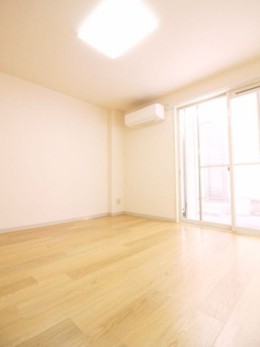 クレール上野毛の居室