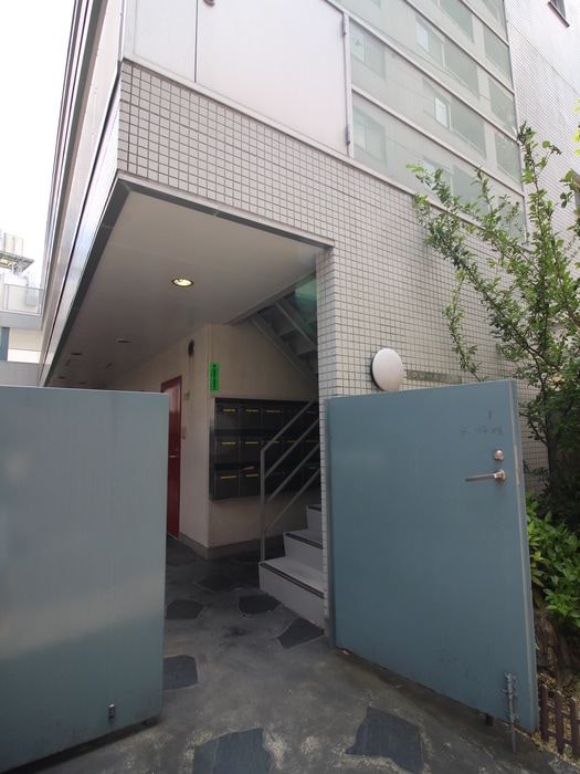 クレール上野毛のエントランス部分