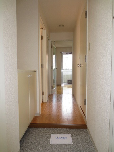 クレール上野毛の玄関