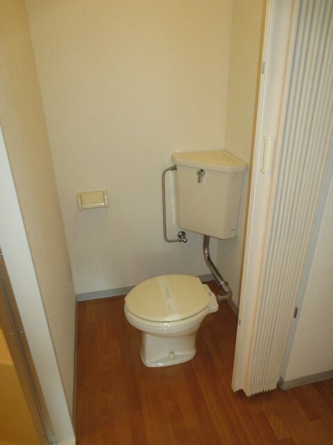 物件内観写真13　(トイレ)