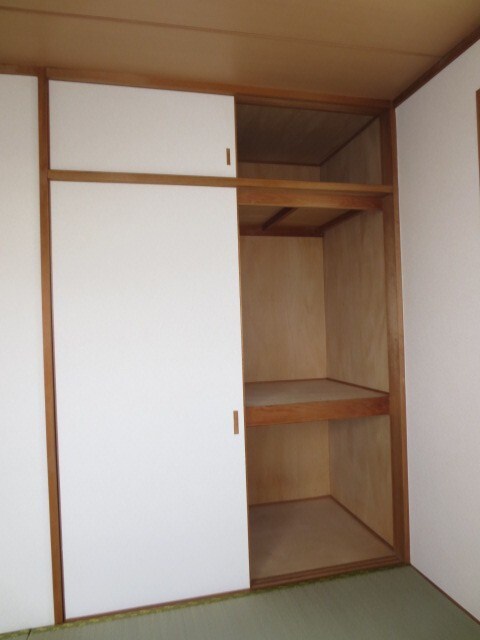 物件内観写真14　(収納)