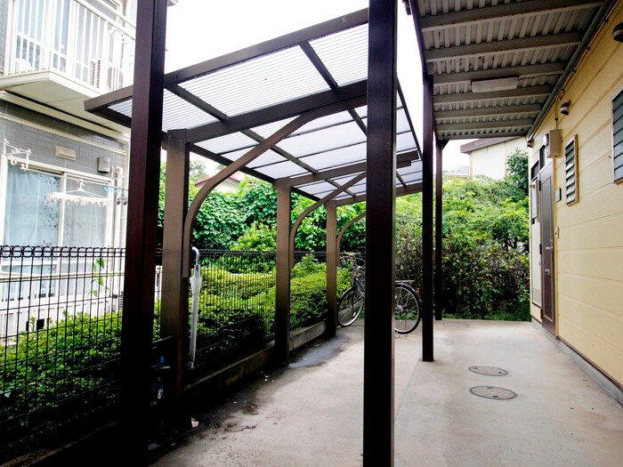 物件外観写真3　(駐輪場)