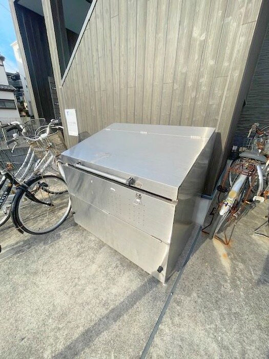 物件外観写真4　(建物設備)