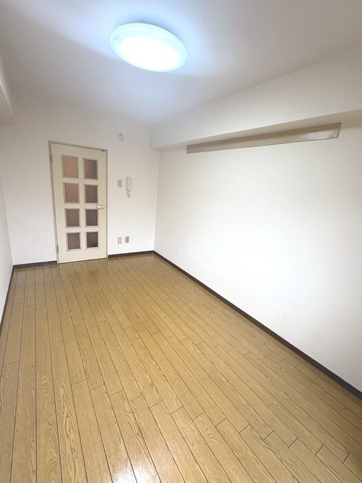 物件内観写真4　(居室)