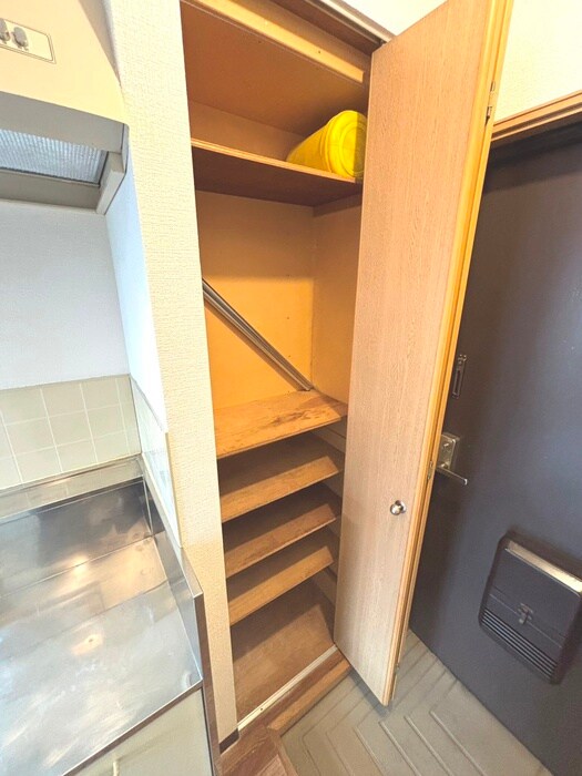物件内観写真15　(靴箱)