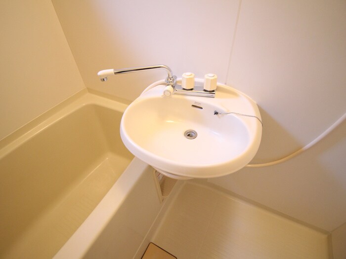 物件内観写真12　(洗面)