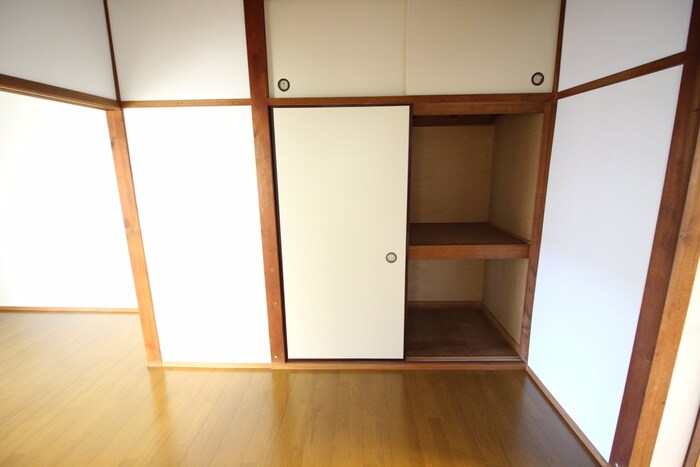 物件内観写真10　(居室)