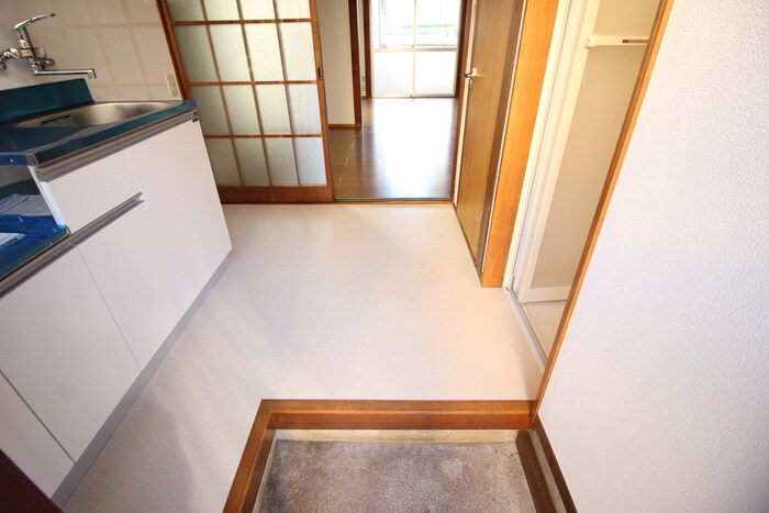 物件内観写真20　(玄関)