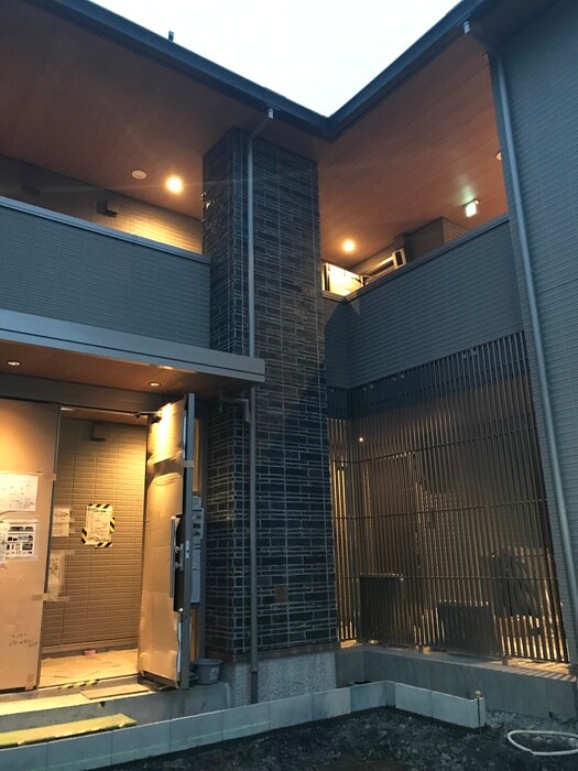 物件外観写真4　(駐車場)