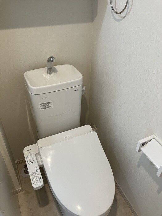 物件内観写真15　(トイレ)