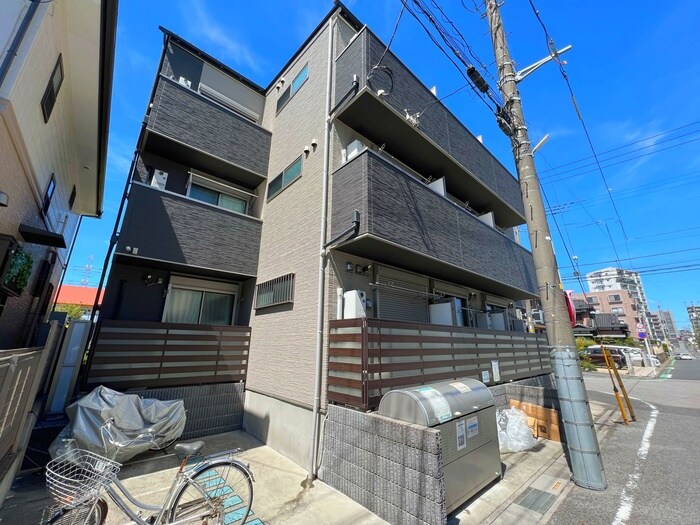 物件外観写真1　(外観写真)