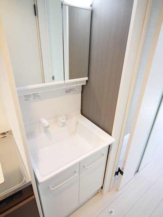 物件内観写真12　(洗面)