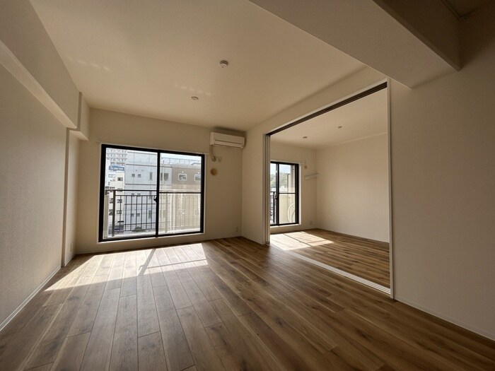 物件内観写真4　(居室)