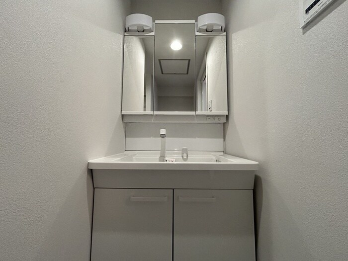 物件内観写真7　(洗面)