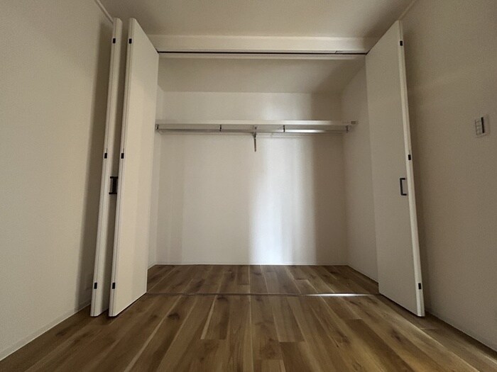 物件内観写真12　(収納)