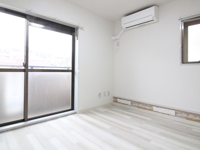 物件内観写真6　(居室)