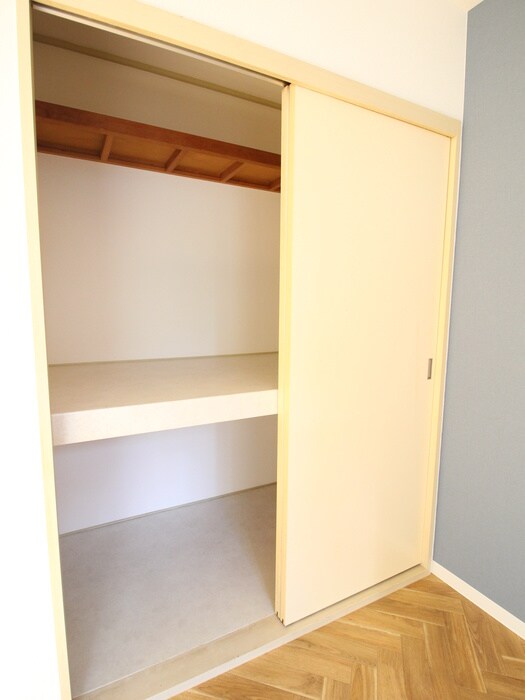 物件内観写真13　(収納)