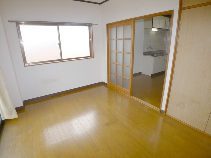 物件内観写真8　(居室)