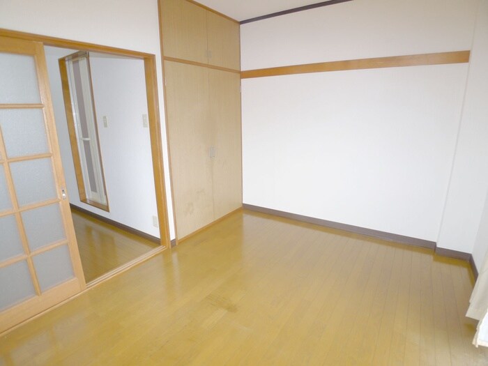 物件内観写真9　(居室)