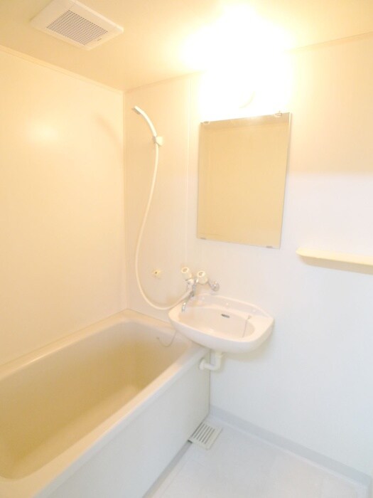 物件内観写真12　(バス／シャワールーム等)