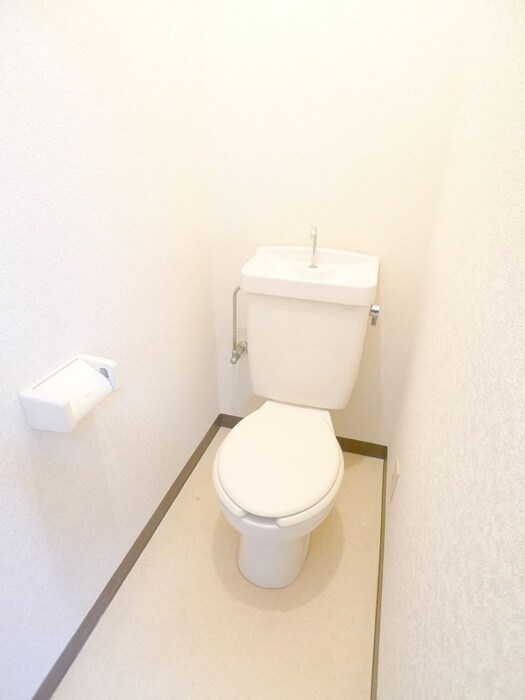 物件内観写真13　(トイレ)