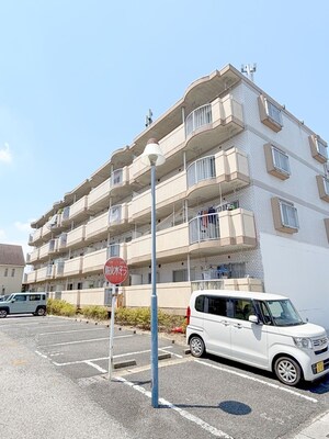 ドゥ・シャト－・ブラン３番館外観写真