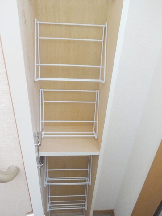 物件内観写真15　(靴箱)