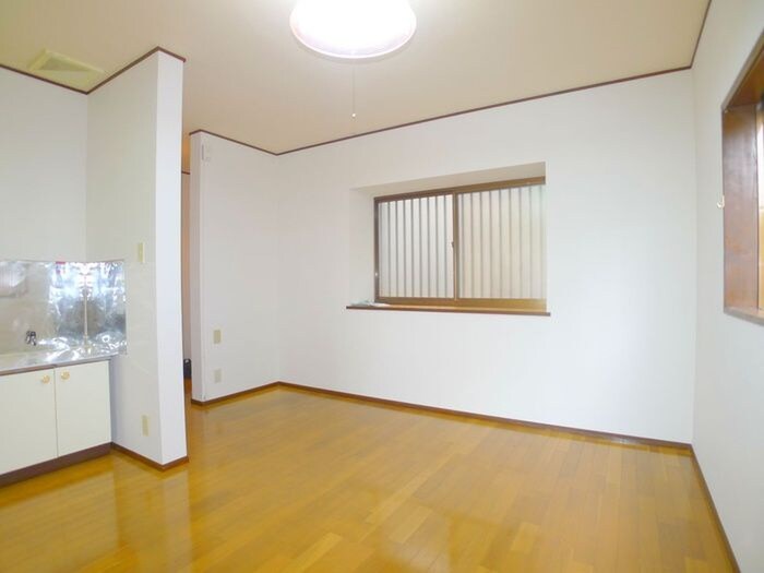 物件内観写真8　(居室)