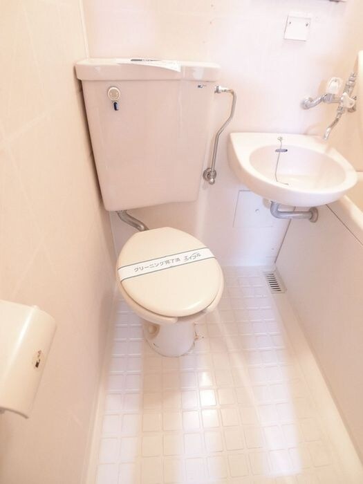 物件内観写真15　(トイレ)