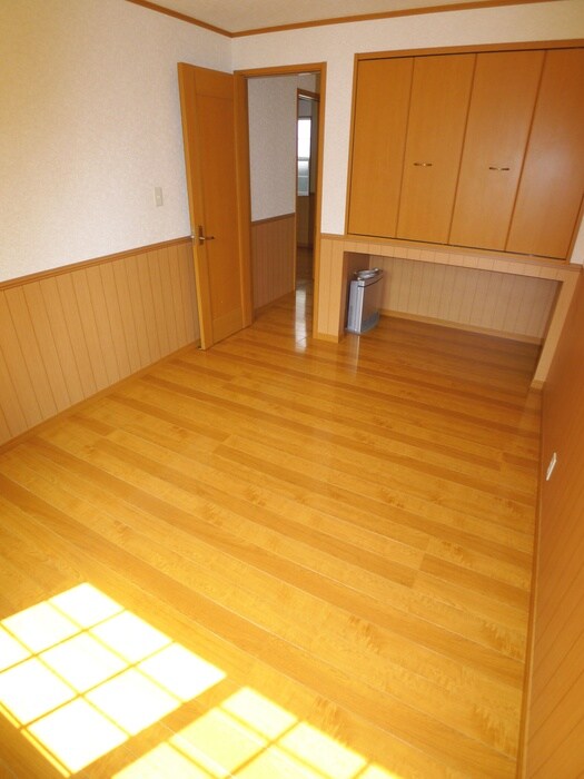 物件内観写真9　(居室)