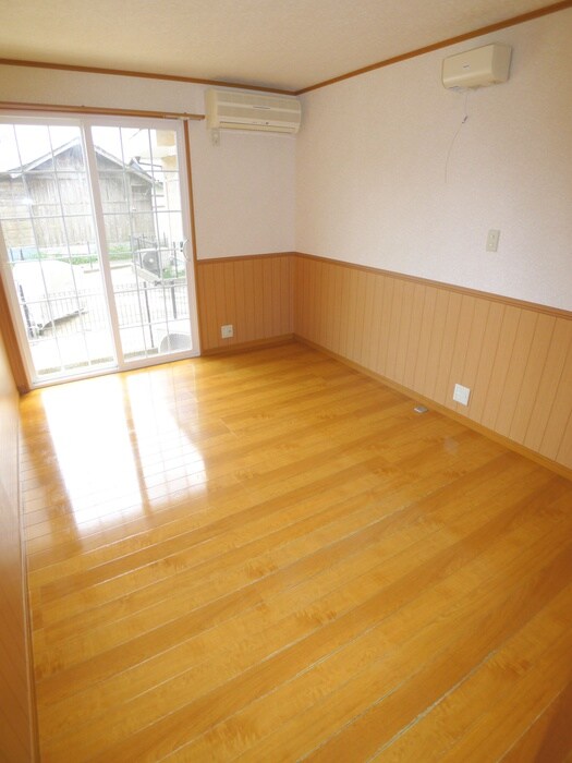 物件内観写真10　(居室)