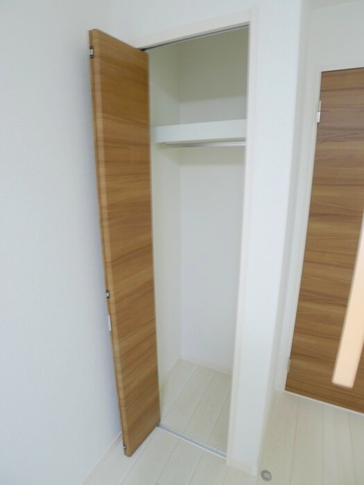 物件内観写真12　(収納)