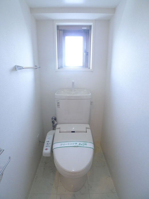 物件内観写真8　(トイレ)