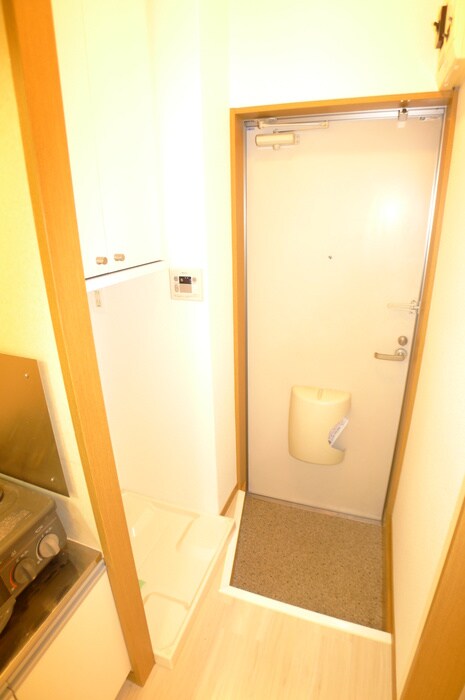 物件内観写真15　(玄関)